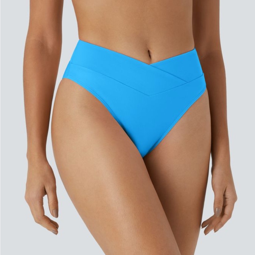 Halara Crossover Bikini Bottom Swimsuit Size‎ Large Blue Sky Blue New